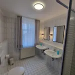 Ξενοδοχείο Zum Weserdampfschiff 4*