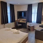 Zum Weserdampfschiff 4*