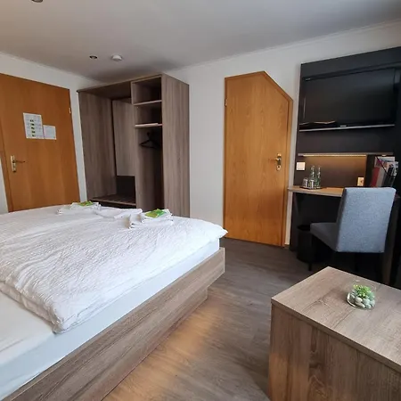 Zum Weserdampfschiff 4*