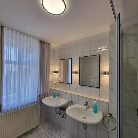Zum Weserdampfschiff Hotel 3*