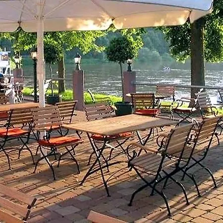 Zum Weserdampfschiff Hotel 4*