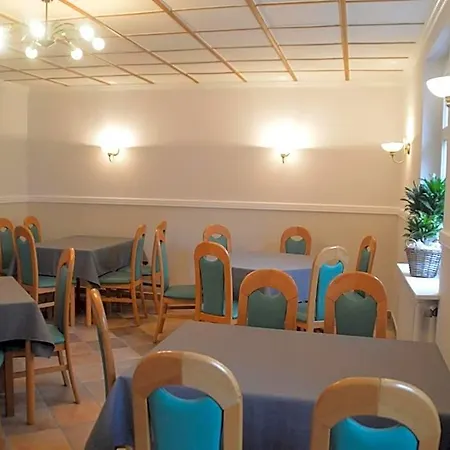Hotel Zum Weserdampfschiff 4*