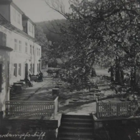 Hotel Zum Weserdampfschiff Bad Karlshafen